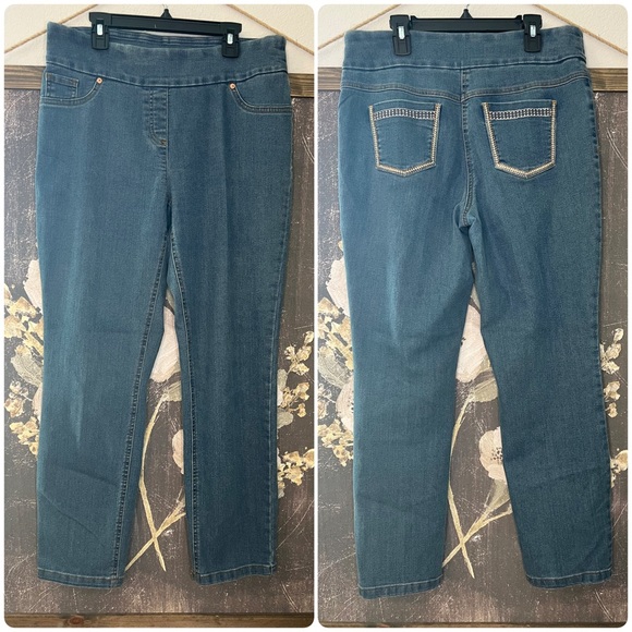 Westbound Denim - Westbound Medium Wash Blue Pull On Rhinestone Pocket Stretch Jeans Sz 10 Short